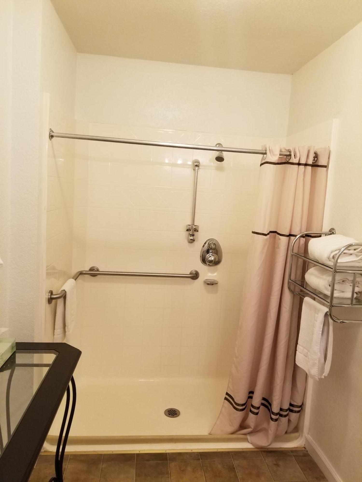 Gold Pan Lodge Quincy Room photo